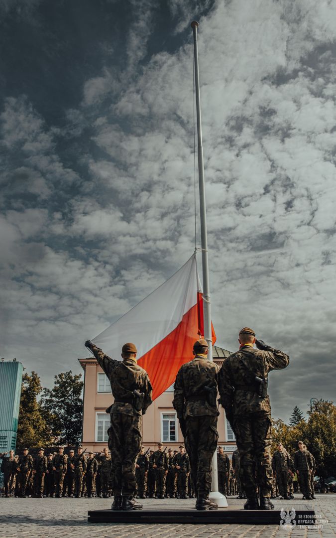 PRZYSIĘGA WOJSKOWA ŻOŁNIERZY 18 SBOT