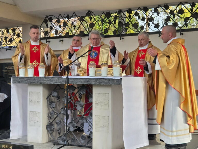 UROCZYSTOŚĆ WSZYSTKICH ŚWIĘTYCH