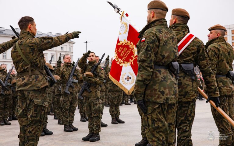 PRZYSIĘGA ŻOŁNIERZY 18. STOŁECZNEJ BRYGADY OBRONY TERYTORIALNEJ